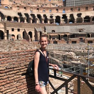 Meet your Posher, Ashley